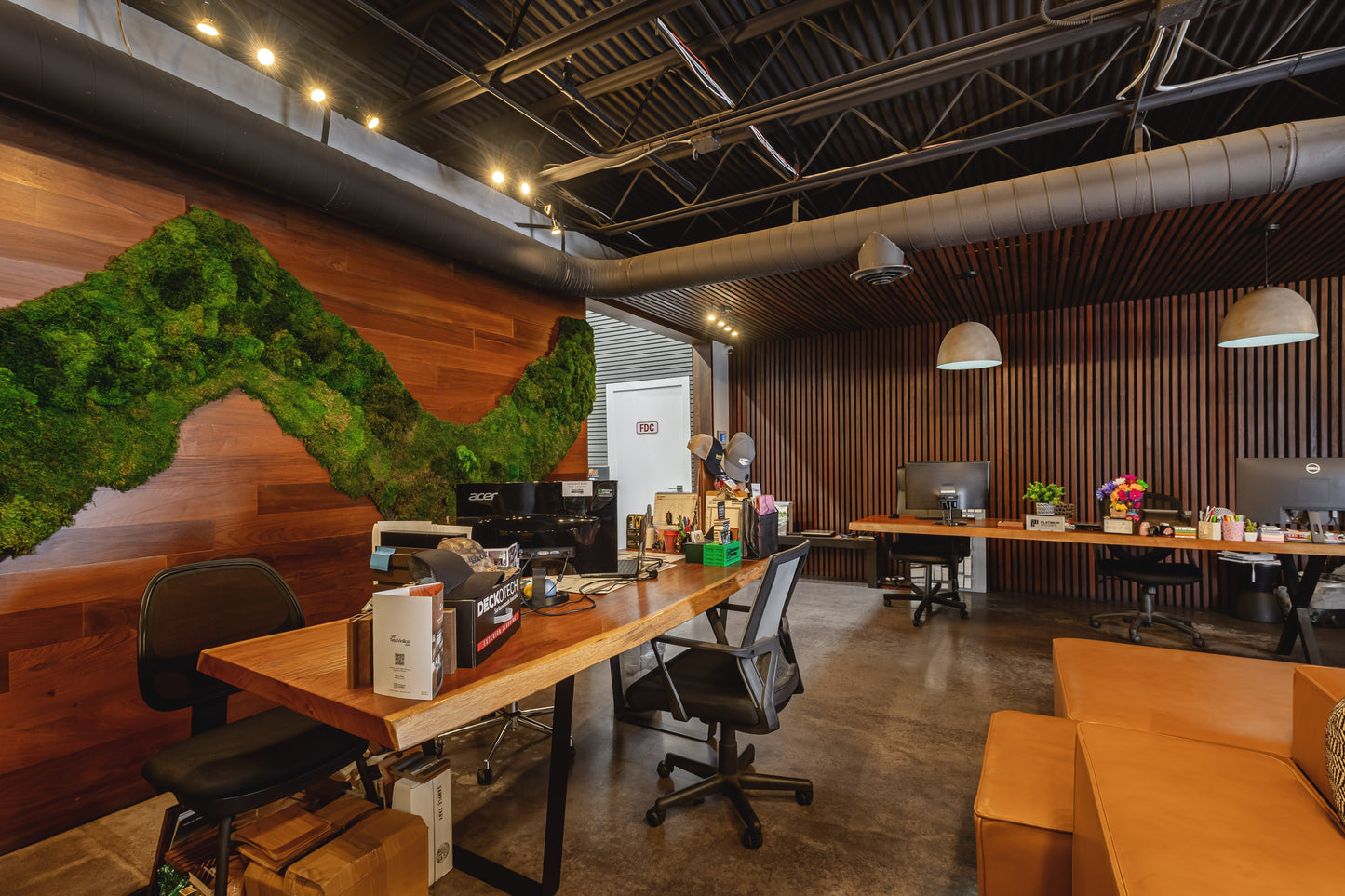 Wall Panels for Commercial Spaces: Restaurants, Hotels, and Offices