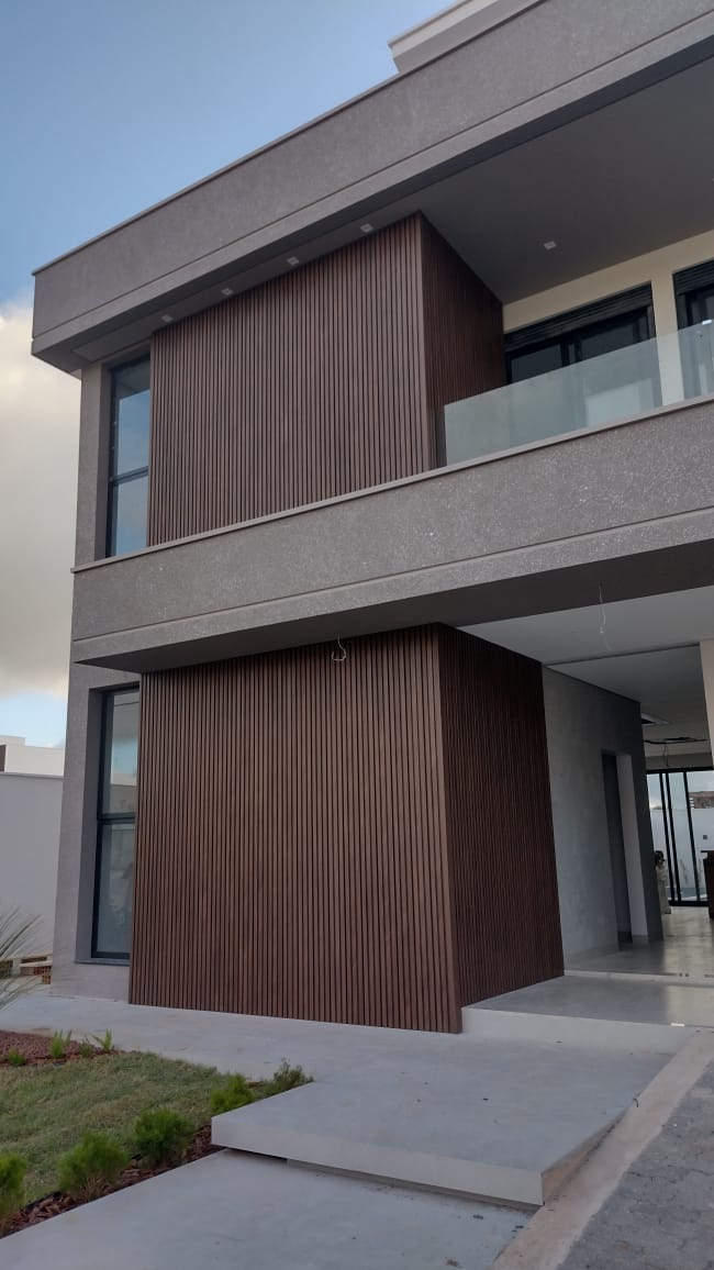 Exterior Prestige Grand Grid Cladding Walnut 1x8