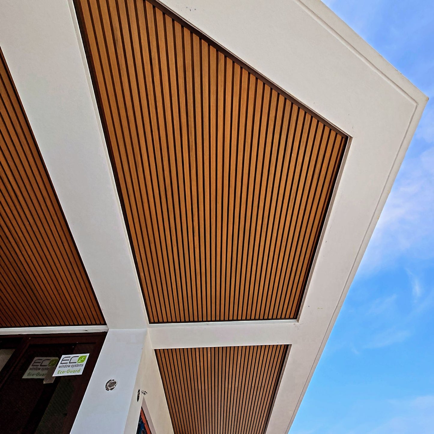 Exterior Prestige Grand Grid Cladding Teak 1x8