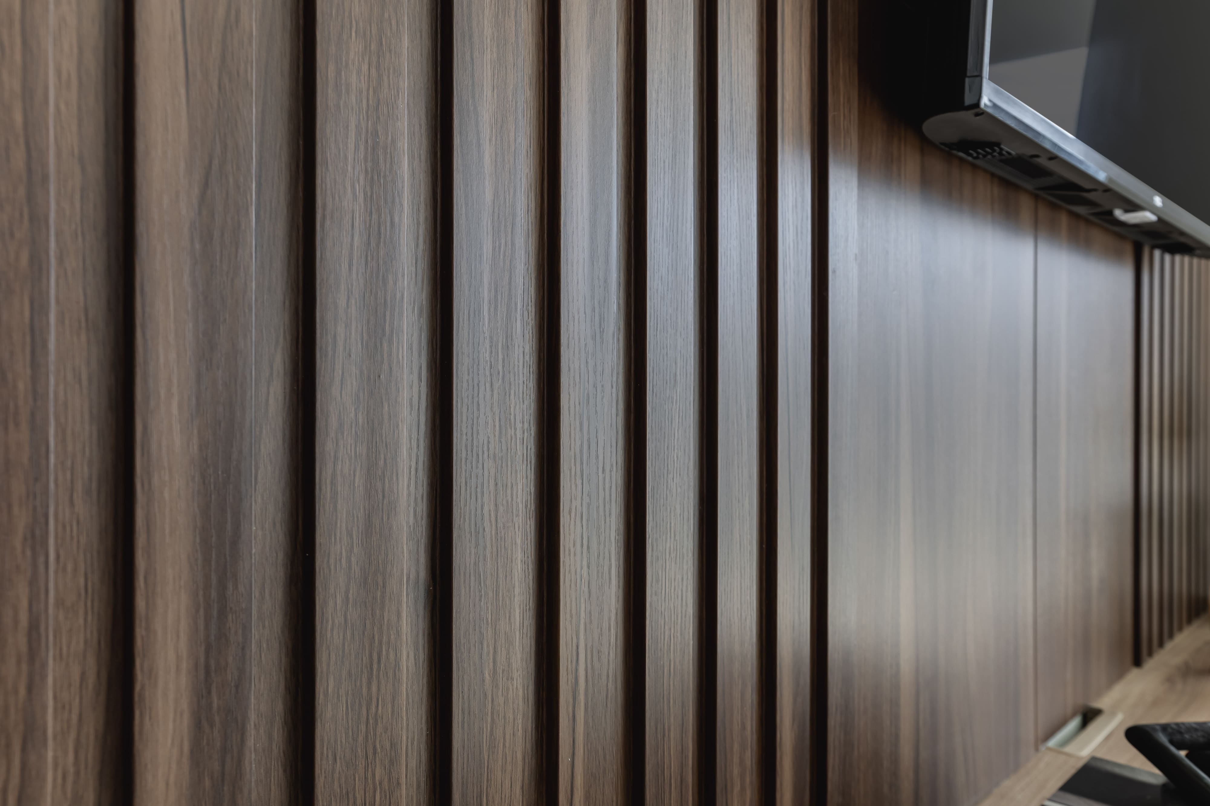 Smooth Style Walnut Wood – Decofigura USA